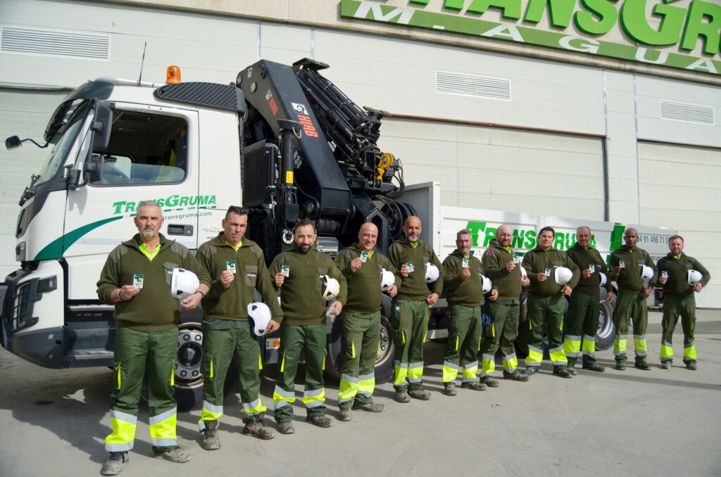 Foto-trabajadores-carnet-GHA-UNE-2